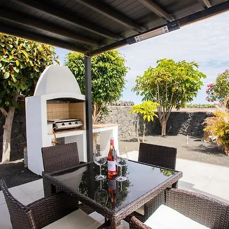 Villa Gorgeous Newly Renovated 4-bedroom Villa! Playa Blanca (Lanzarote)