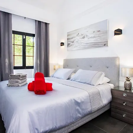Villa Gorgeous Newly Renovated 4-bedroom Villa! Playa Blanca (Lanzarote)